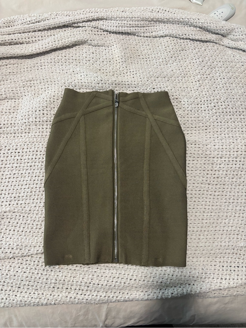 GUESS Olive Zip-Front Pencil Skirt